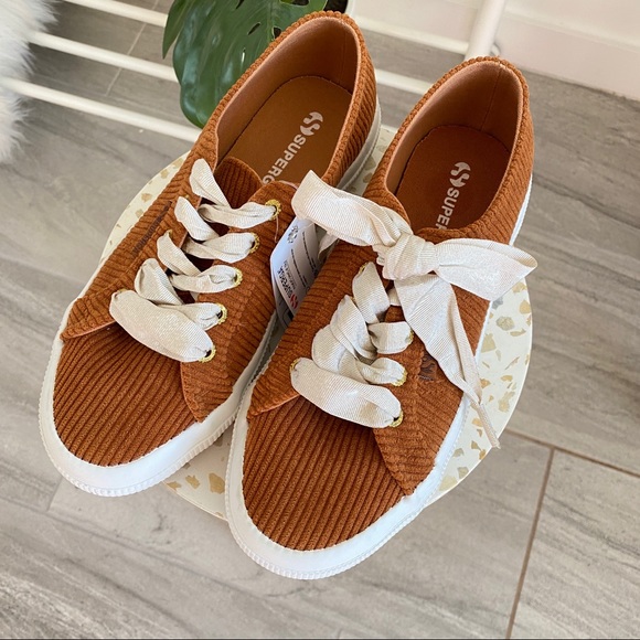 Superga • NWT Brown Corduroy Sneakers - Picture 4 of 7